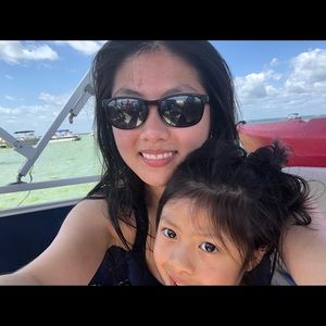 Meet your Posher, Tuyen